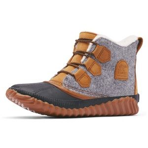 Sorel Women’s Out n’ About Plus Boots